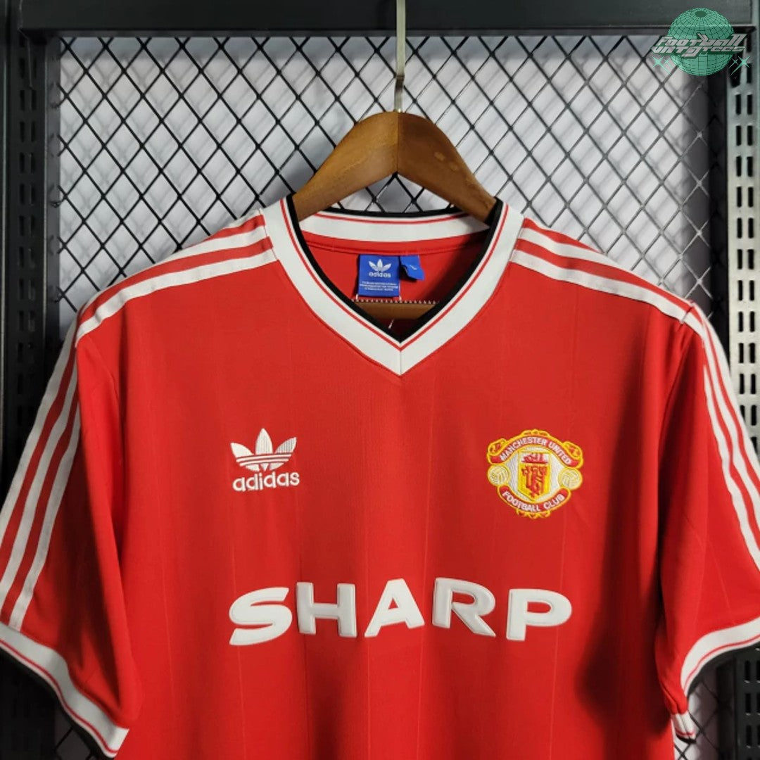 Manchester United 1984/86 Vintage Jersey