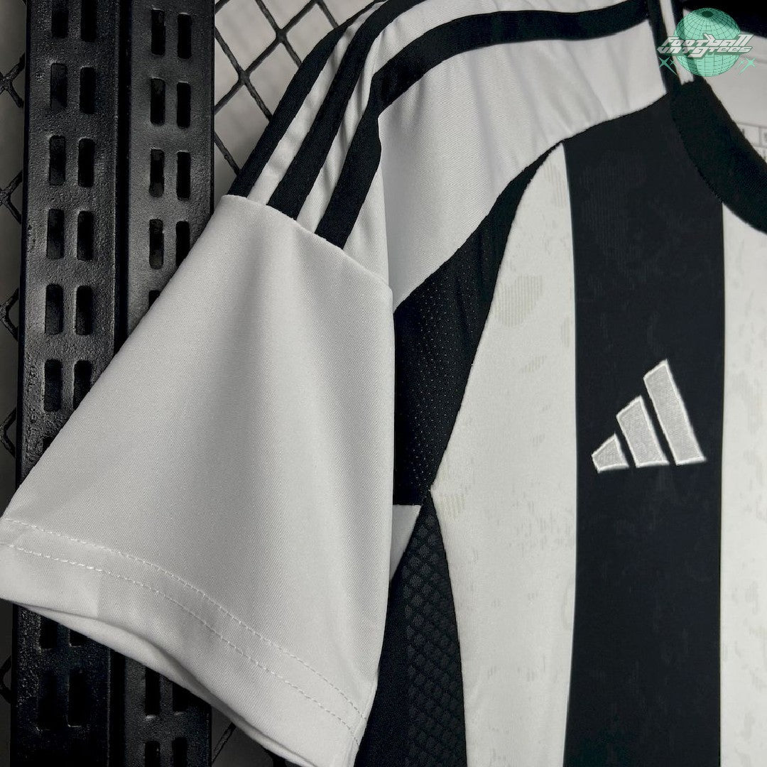 Juventus 24/25 Home Jersey